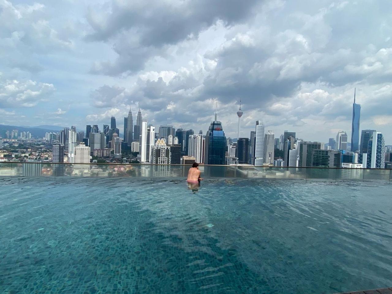 Skypool Kl Free Infinity Pool Over Kuala Lumpur Bagian luar foto